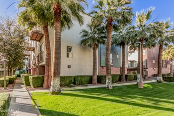 525 Lakeside Dr #141, Tempe, AZ 85281