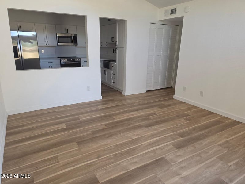 525 May St #9, Mesa, AZ 85201