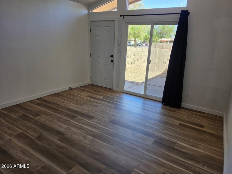 525 May St #9, Mesa, AZ 85201