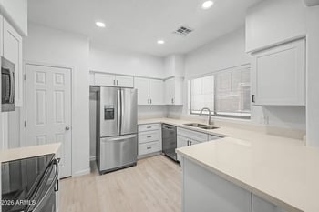 525 N Miller Rd #174, Scottsdale, AZ 85257