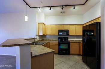 525 Miller Rd #207, Scottsdale, AZ 85257
