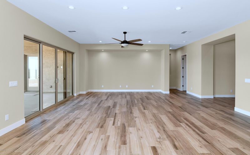 525 W Cloud Rd, Phoenix, AZ 85086