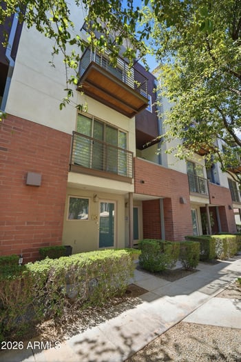 525 W Lakeside Dr #124, Tempe, AZ 85281