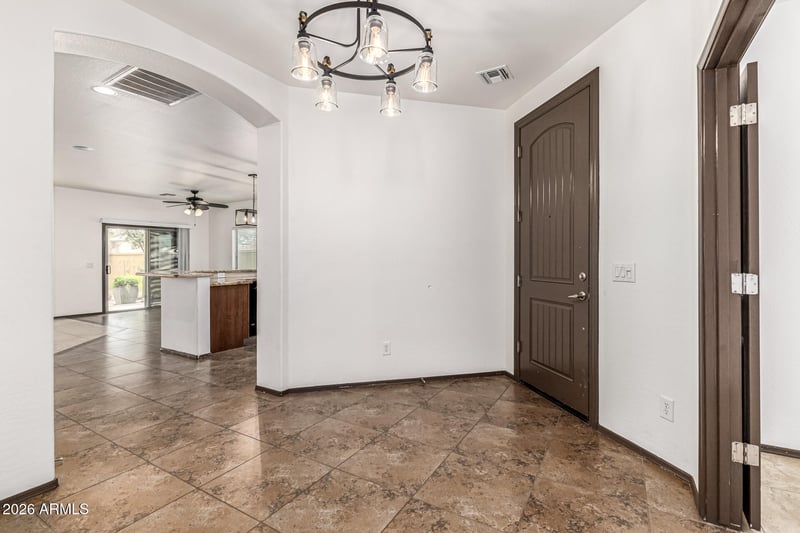 525 Reeves Ave, San Tan Valley, AZ 85140
