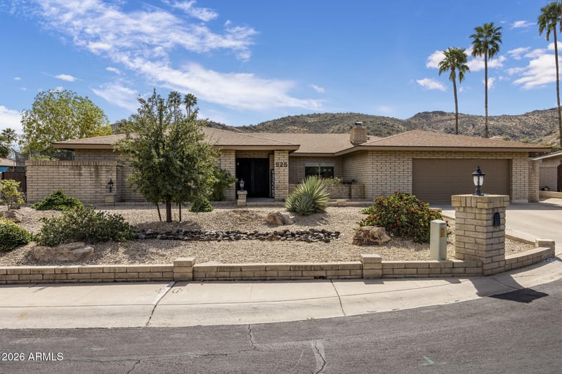 525 Willow Ave, Phoenix, AZ 85029
