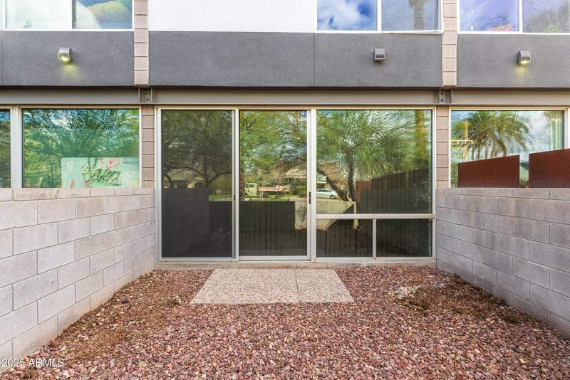 525 Willetta St #2, Phoenix, AZ 85004