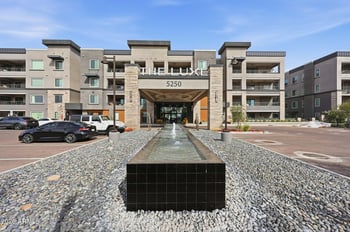 5250 Deer Valley Dr #258, Phoenix, AZ 85054
