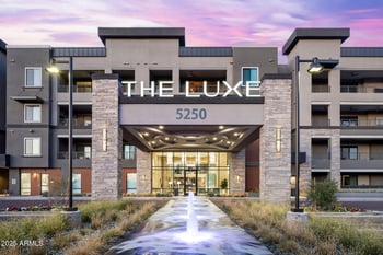 5250 Deer Valley Dr #303, Phoenix, AZ 85054