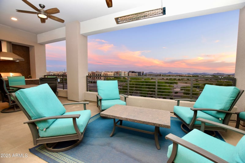 5250 Deer Valley Dr #405, Phoenix, AZ 85054