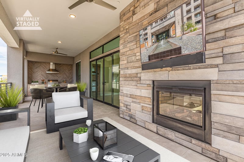 5250 Deer Valley Dr #450, Phoenix, AZ 85054