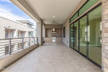 5250 Deer Valley Dr #450, Phoenix, AZ 85054