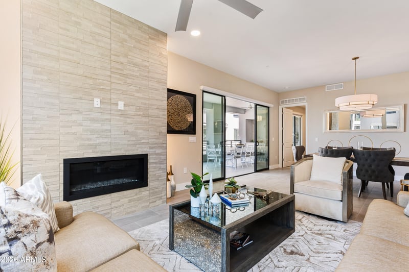 5250 E Deer Valley Dr #120, Phoenix, AZ 85054