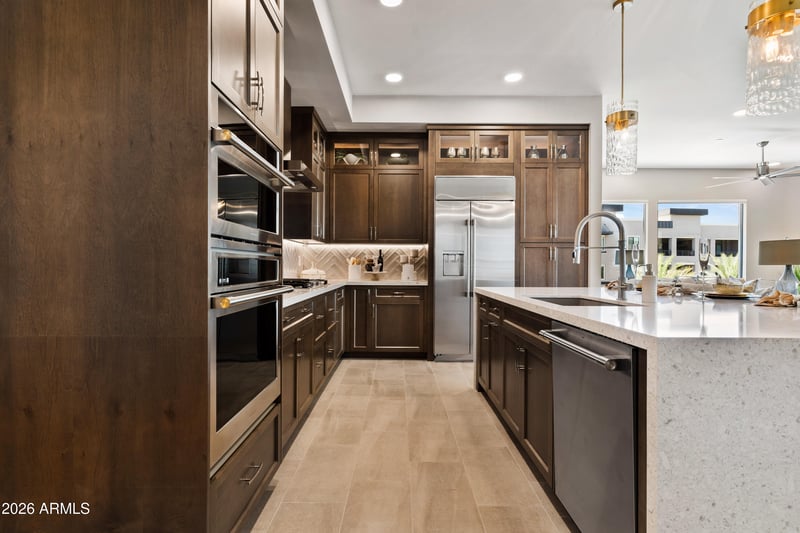 5250 E Deer Valley Dr #120, Phoenix, AZ 85054