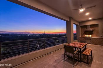 5250 Deer Valley Dr #403, Phoenix, AZ 85054