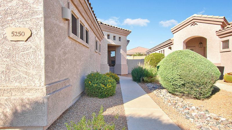 5250 E Estevan Rd, Phoenix, AZ 85054