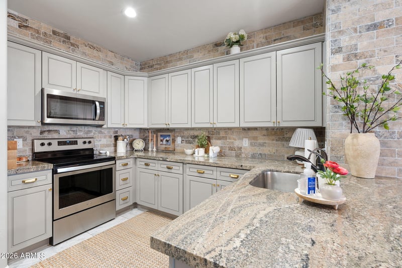 5250 Rolling Ridge Rd, San Tan Valley, AZ 85140