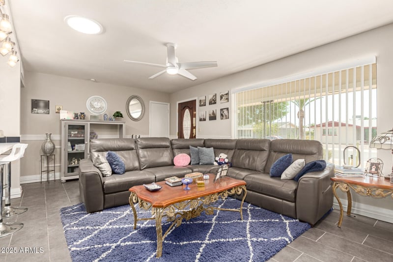 5252 Des Moines St, Mesa, AZ 85205
