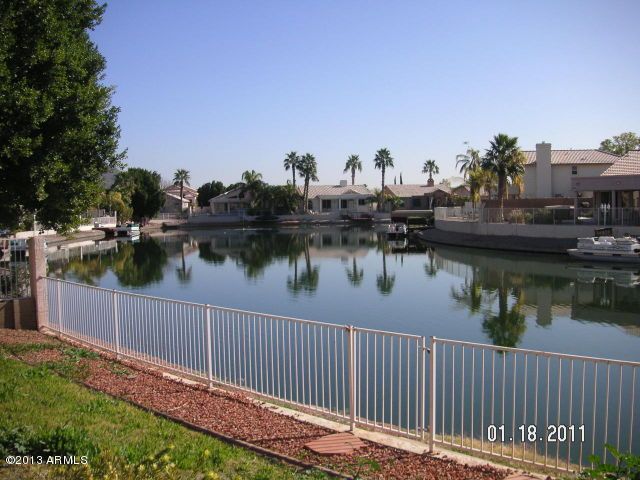 5253 W Tonopah Dr, Glendale, AZ 85308
