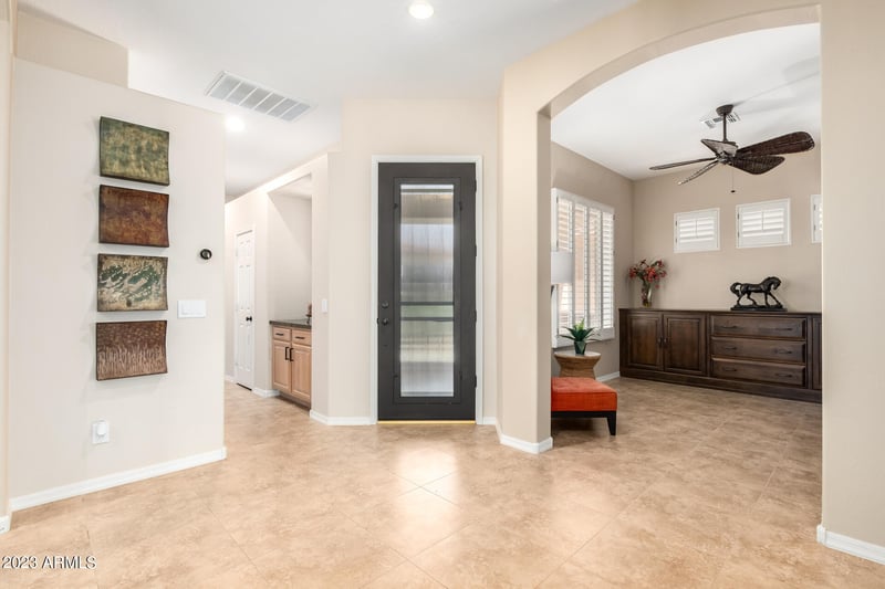 5255 E Estevan Rd, Phoenix, AZ 85054