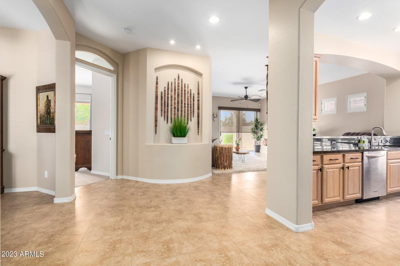 5255 E Estevan Rd, Phoenix, AZ 85054