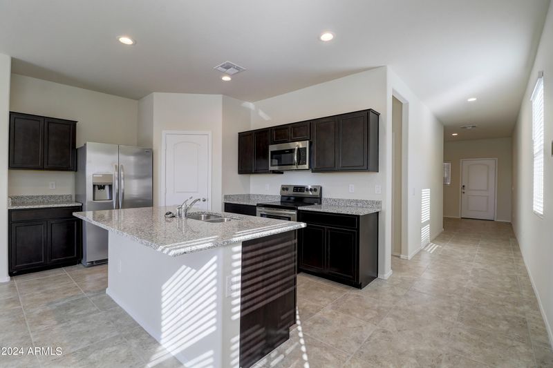 5258 E Umber Rd, San Tan Valley, AZ 85143