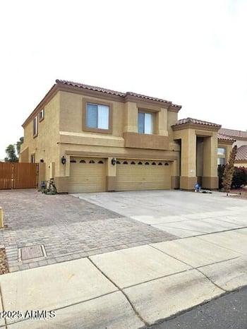 5259 Village Dr, Glendale, AZ 85308