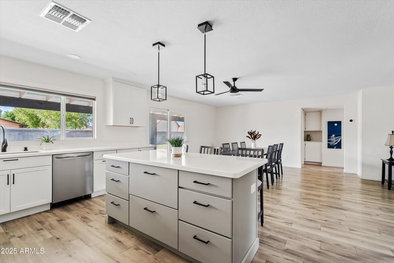 526 Criss St, Chandler, AZ 85226