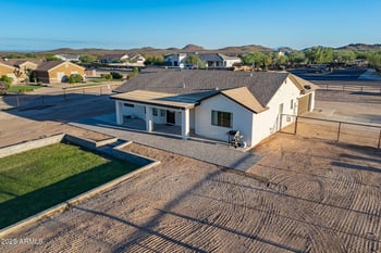 526 Magma Rd, San Tan Valley, AZ 85143