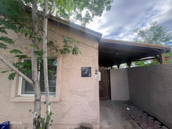 526 Mesa Dr, Mesa, AZ 85210