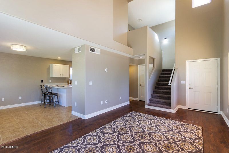 526 N 94th Cir, Mesa, AZ 85207