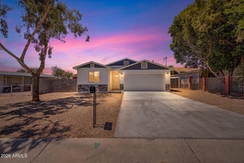 526 S Crismon Rd, Mesa, AZ 85208