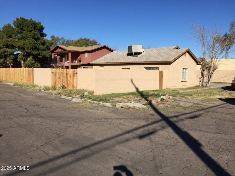 526 S Mesa Dr, Mesa, AZ 85210