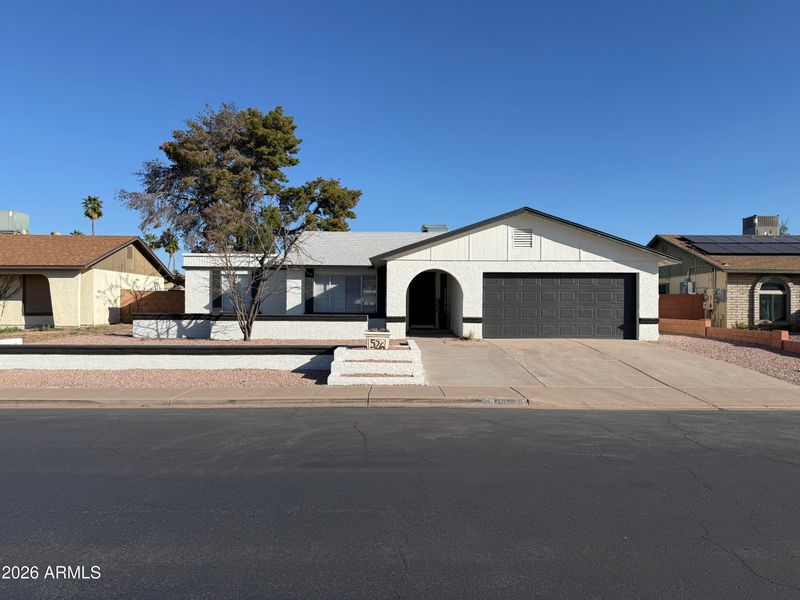526 W Pantera Ave, Mesa, AZ 85210