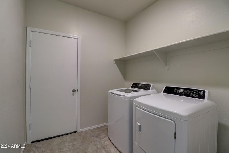 5261 E Umber Rd, San Tan Valley, AZ 85143