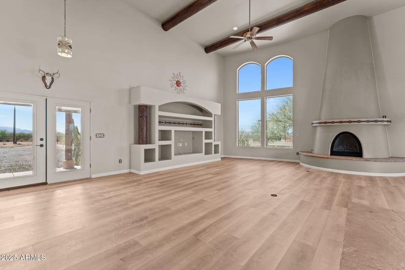 52623 463rd Ave, Wickenburg, AZ 85390