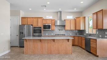 5263 Joshua Tree Ln, Gilbert, AZ 85298