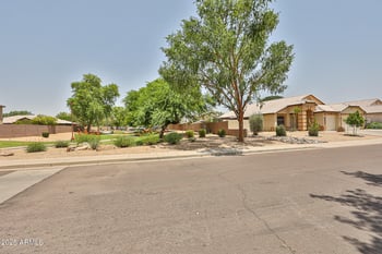 5266 Kaler Cir, Glendale, AZ 85301
