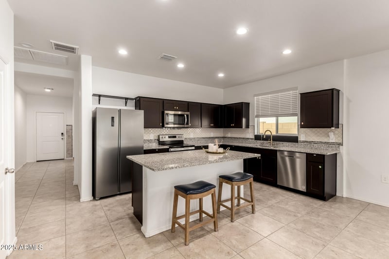 5267 Diatomite Dr, San Tan Valley, AZ 85143