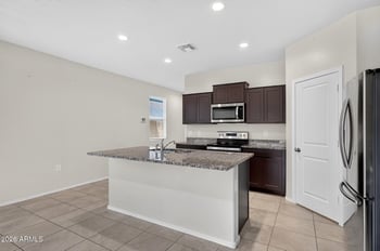 5269 Gummite Dr, San Tan Valley, AZ 85143
