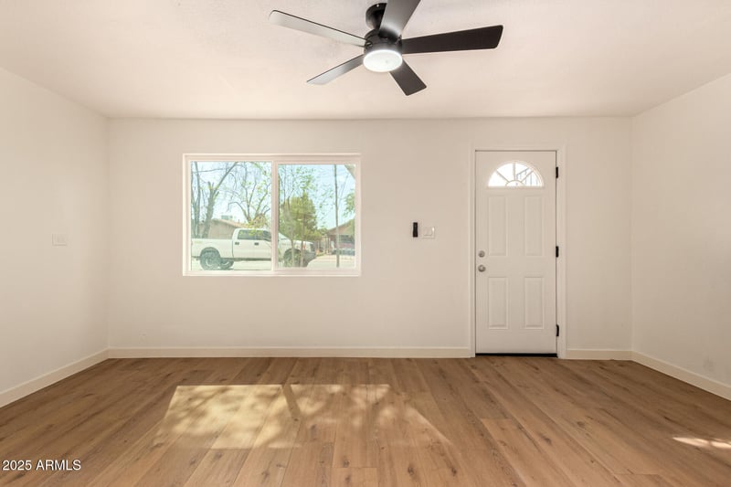 527 Macdonald --, Mesa, AZ 85210