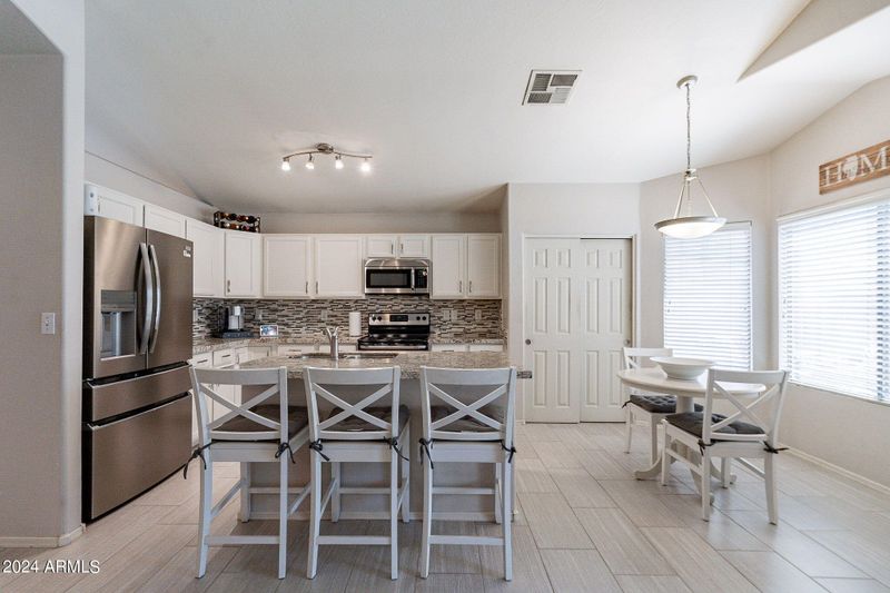 527 W Douglas Ave, Gilbert, AZ 85233