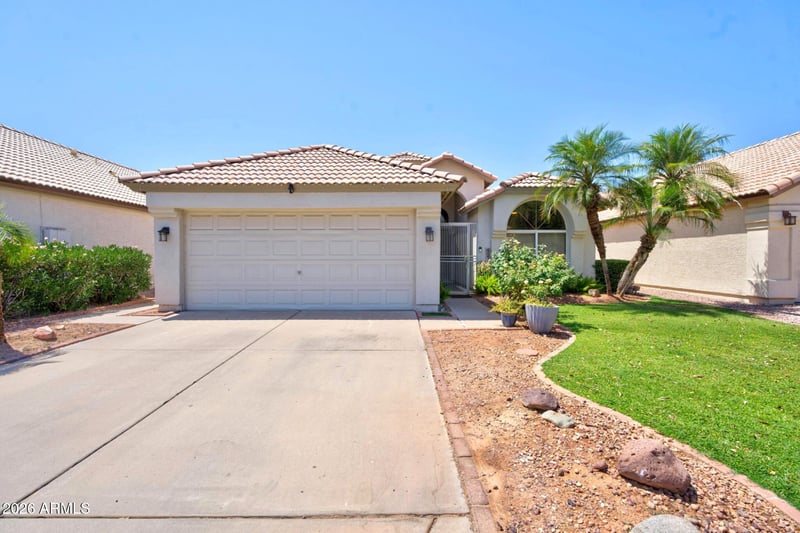 527 W Kelton Ln, Phoenix, AZ 85023