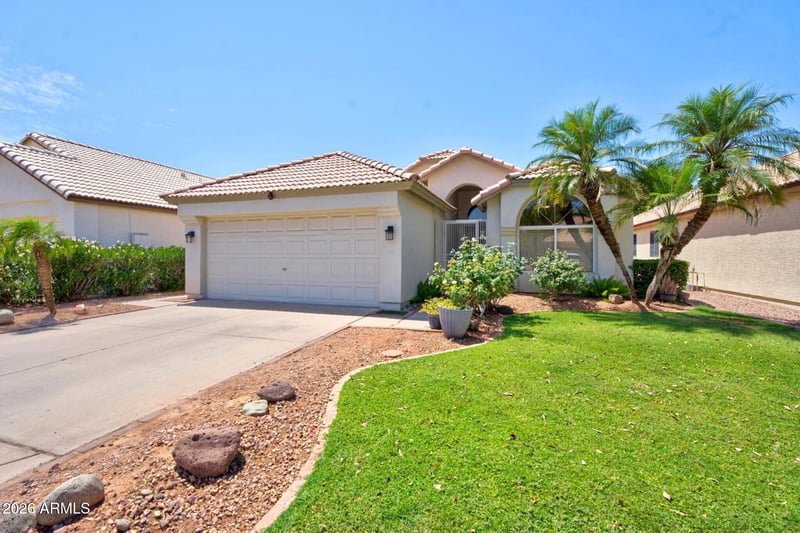 527 W Kelton Ln, Phoenix, AZ 85023