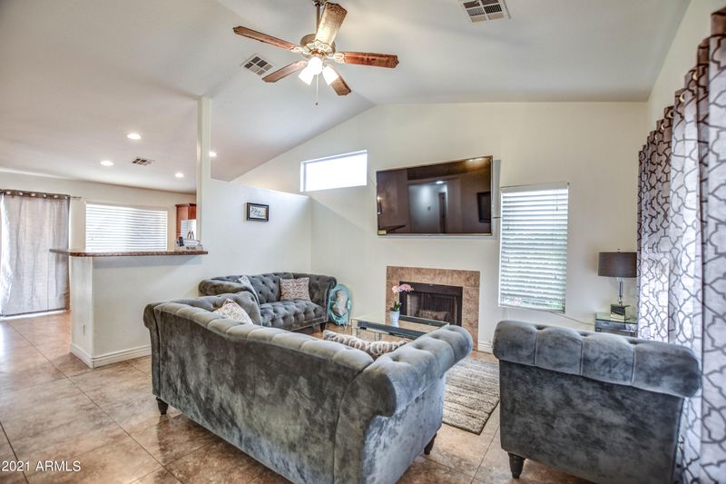 5270 N 79th Ave, Glendale, AZ 85303