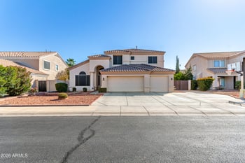 5273 Angela Dr, Glendale, AZ 85308