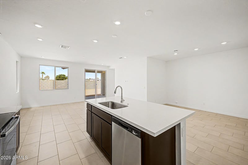 5274 E Cassidy Ln, San Tan Valley, AZ 85144