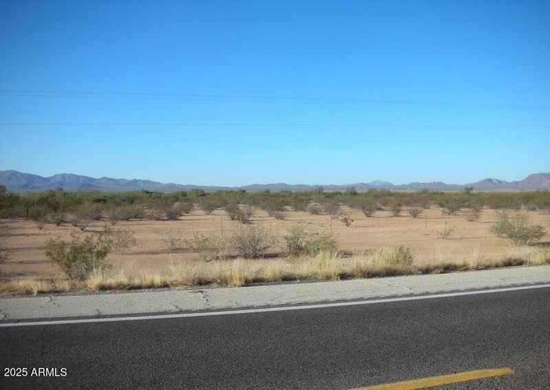 52751 Us Highway 60 -- #-, Aguila, AZ 85320