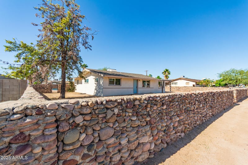 528 97th St, Mesa, AZ 85207