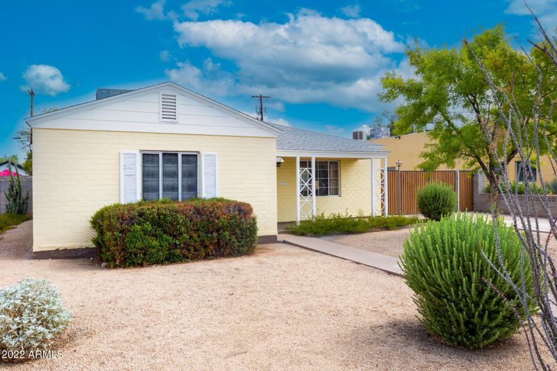 528 E Mitchell Dr, Phoenix, AZ 85012