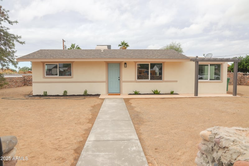 528 N 97th St, Mesa, AZ 85207